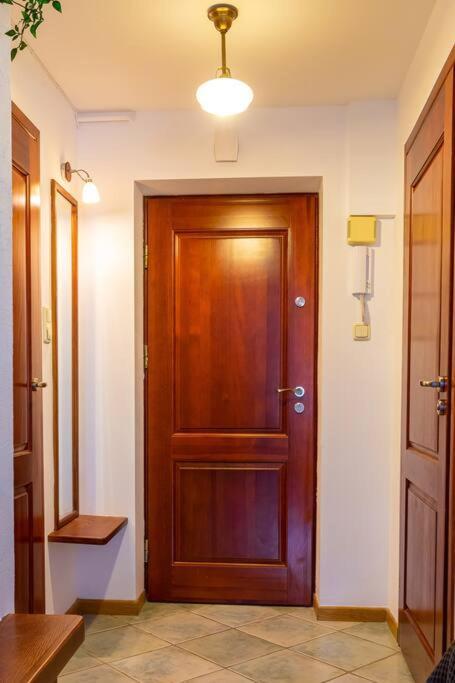 Cozy, Bright, Comfy Studio Next To The Old Town. Apartament
