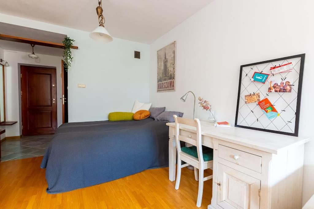 Apartament Cozy, Bright, Comfy Studio Next To The Old Town. Warszawa
